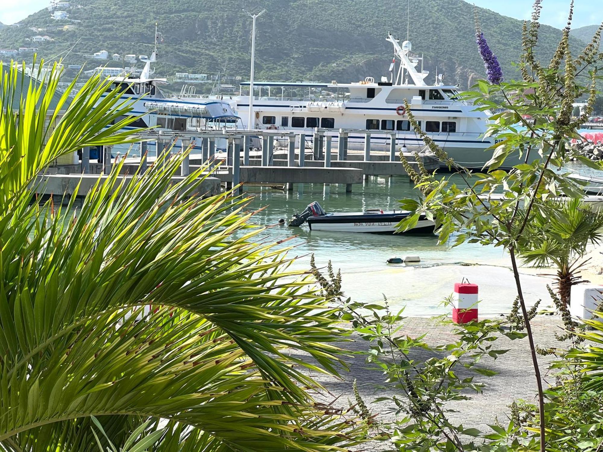 Appartement Neuf En Plein Coeur De Philipsburg 菲利普斯堡 外观 照片